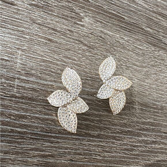 Trendy leaf earrings A621 - Picture 2 of 4